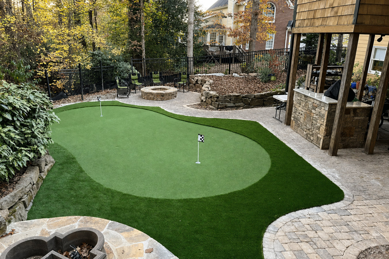 Putting green turf